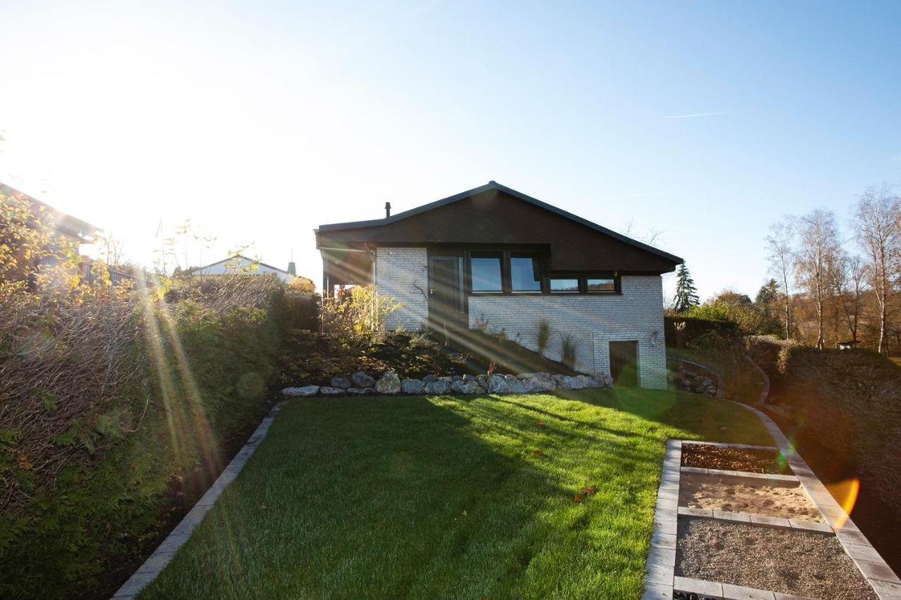 Charmantes Haus Am Hennesee Meschede Bagian luar foto